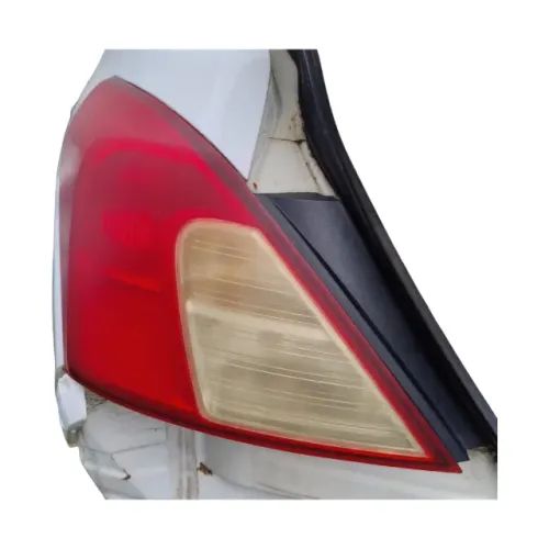 Lanterna Traseira L.E Nissan Versa 1.6 16v SL Flex 2012 a 2015