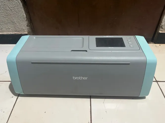 Vendo maquina de corte Brother Scancut sdx 125