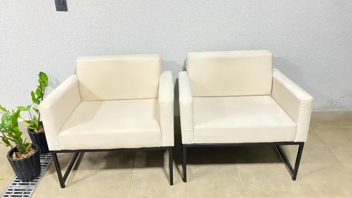 2 Poltronas Sara Mobly Otimo estado