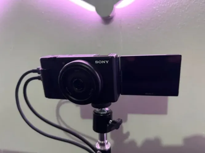 Câmera Sony Zv1f + Cartão Sd 128gb E Acessórios