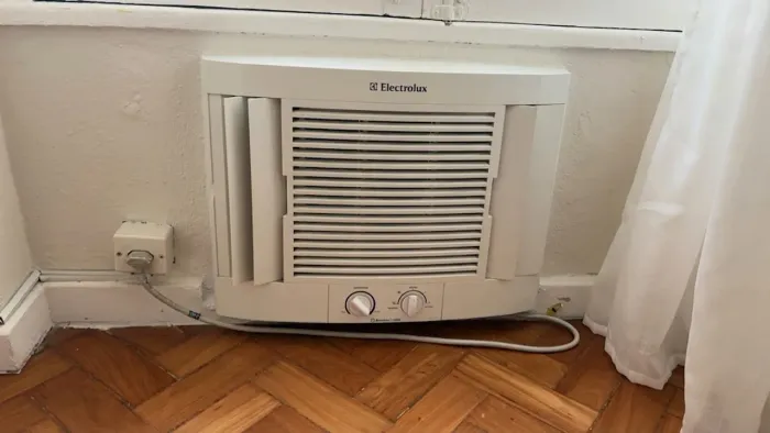 AR CONDICIONADO 10.000btu JANELA ELECTROLUX