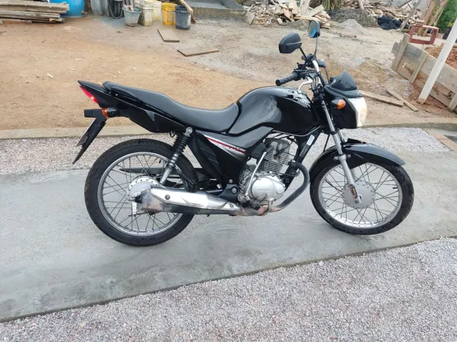 Vendo moto cg 125 em perfeito estado