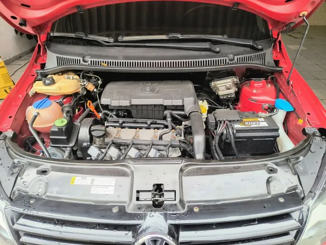 Volkswagen Fox 1.0 MI Total Flex 8V 5P 2013