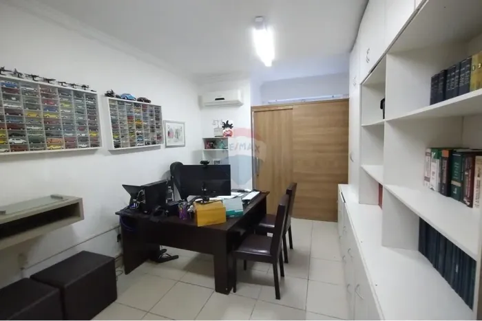 Sala comercial 27m2 localizada na Av Augusto de LIma (em frente ao Fórum) Barro Preto em B