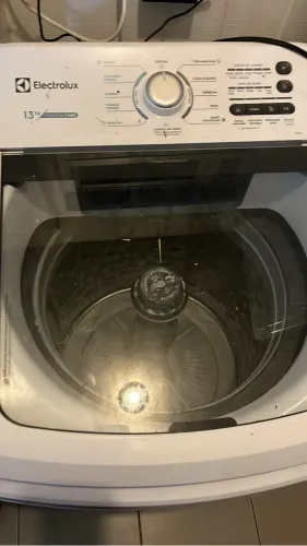 Lavadora de roupas Electrolux active 13kg quebrada