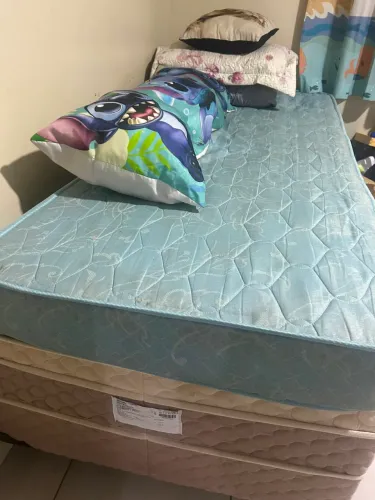 Vendo cama box de solteiro + Colchão