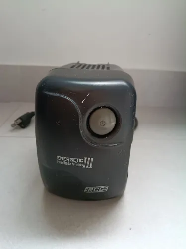 [ACEITO PROPOSTAS] Estabilizador de tensão RCG Energetic III 300VA