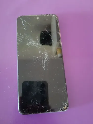 VENDO CELULAR MOTO G73 TROCA TELA DELE