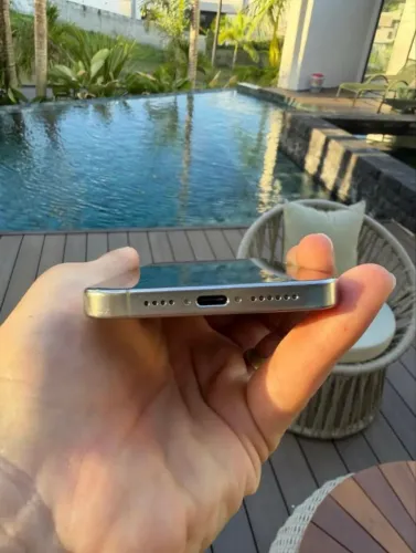 iPhone pro 15 pro Max 