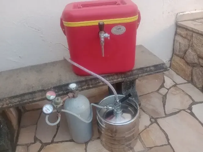Chopeira Memo gelo completa, Torneira Italiana, barril chopp 10l cilindro de co2 4K va