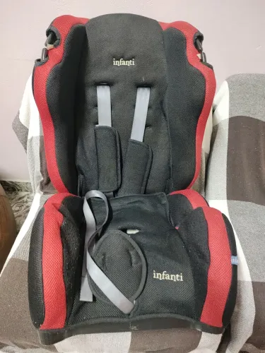 Cadeirinha para automóveis