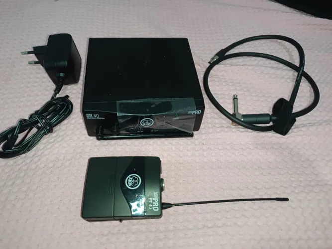 SR 40 - AKG - Transmissor sem Fio