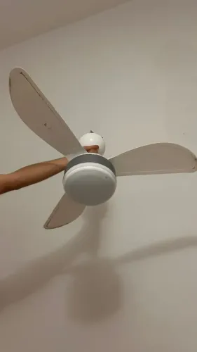 Ventilador de Teto Ventisol - 3 Pás com Controle de Velocidade e Iluminação