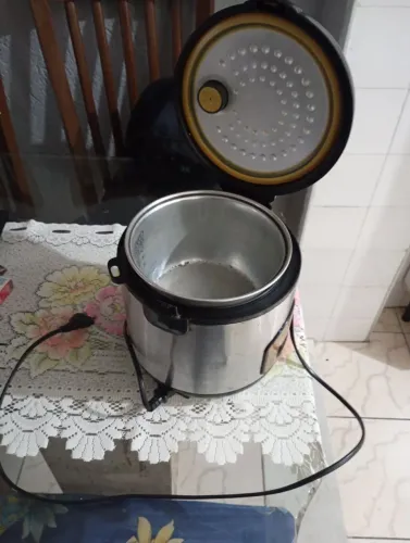Panela elétrica mundial funcionando perfeitamente