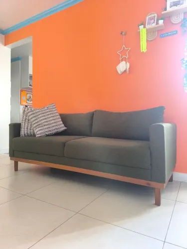 Sofá retrô modelo Bartô NOVINHO 