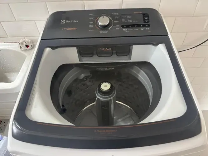 Máquina de Lavar Electrolux 17kg Branca Essential Care com Cesto Inox e Jet&Clean