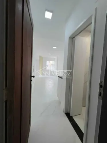 Kitnet/Conjugado : / Residencial / Centro