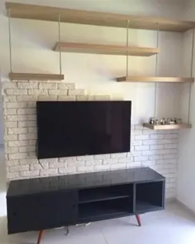 rack de chão e suspenso para doação