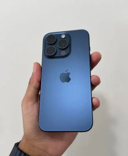 iPhone 15 Pro Max Azul 256 GB 6 meses de garantia