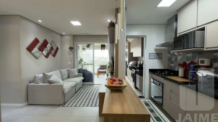 Apartamento reformado com 3 dormitórios, varanda e lazer completo