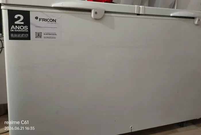 Vendo três freezers