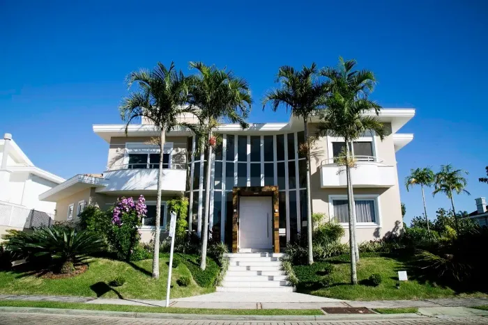 Casa 4 Dormitório(s) Bairro Jurerê