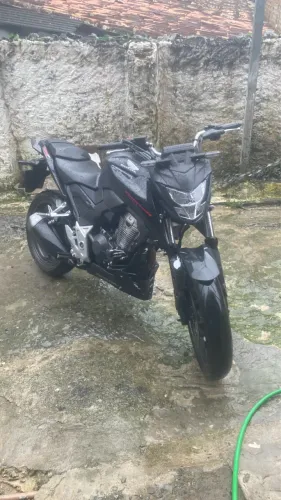 Cb 300f unico Dono