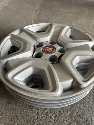 Calotas Fiat Toro Novinha