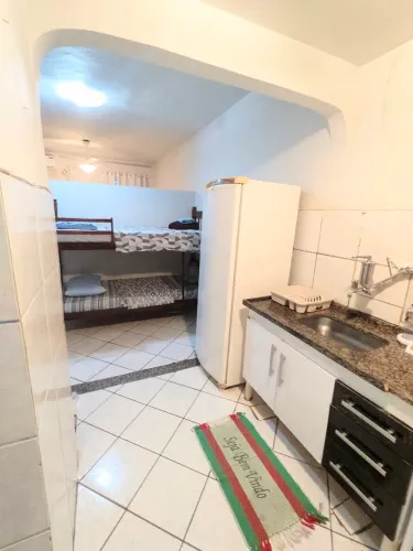 Apartamento temporada kitnet ar condicionado casal beliche Vitória aeroporto Serra Camburi