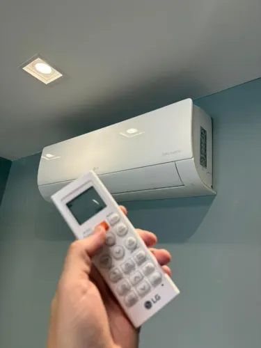 Ar condicionado Inverter LG 220V Split 12000 BTU