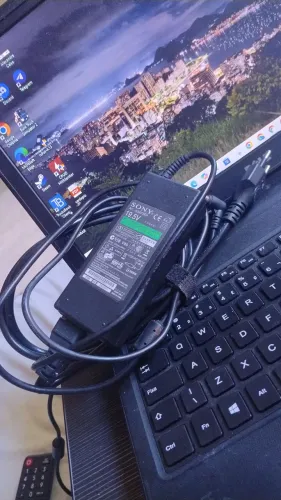 Carregador Sony Waio