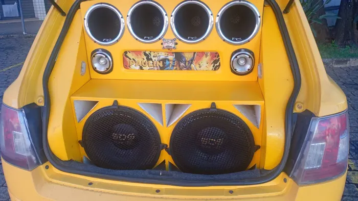 Som automotivo