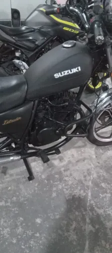 Intruder 125 relíquia 2003