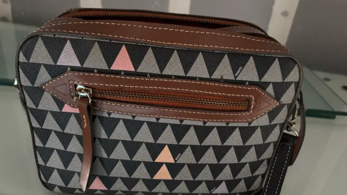 Bolsa Schutz Média Triângulo 