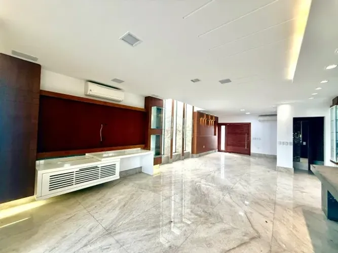 Casa Duplex 04 quartos com suíte e excelente localização no Residencial Riviera - Colatina