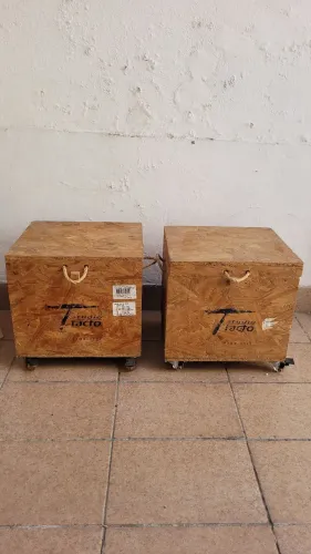 Caixa Madeira com rodinhas 30x34