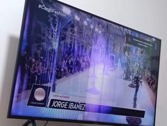 Tv 55 polegadas com defeito