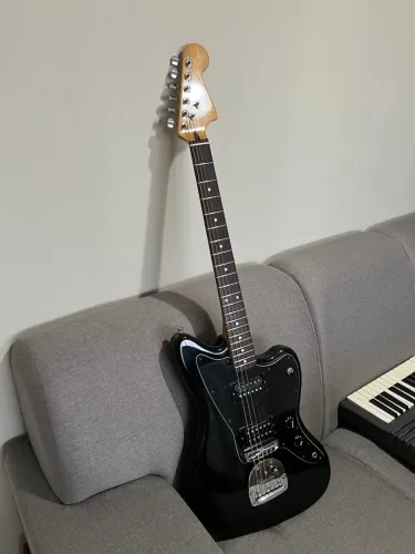 Fender jazzmaster blacktop 