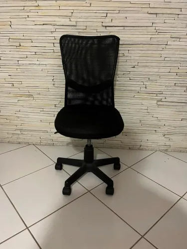 Cadeira de Escritório Mesh sem Braços | Regulagem de Altura | Excelente Estado