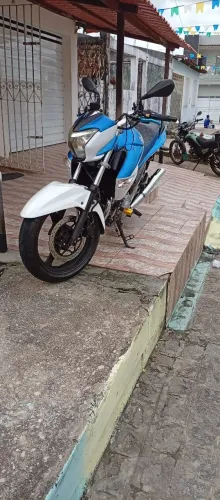 Vendo ou troco em outra moto mais potente 