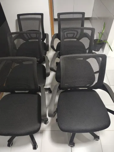 Cadeira de escritório giratória