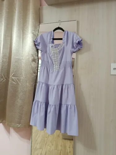 Vestido lilás camponesa