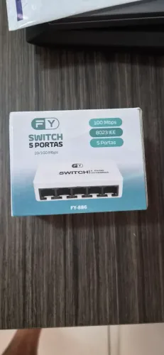Switch 5 portas 10/100 Mbps FY