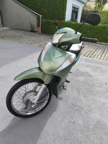 Honda Biz em excelente estado, Única dona.