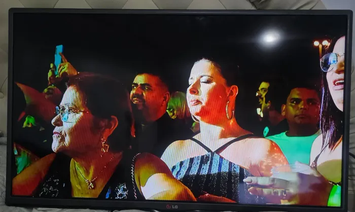 TV LG 32" LED HD 32LB550B