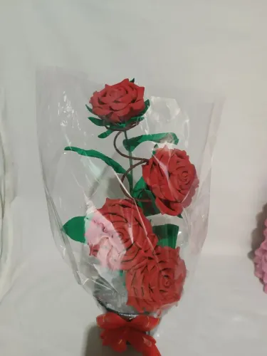 Rosa vermelha em Eva