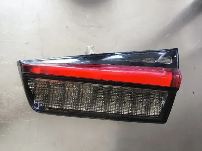 Lanterna Tampa Direita Mitsubishi Outlander 2020 21 2022