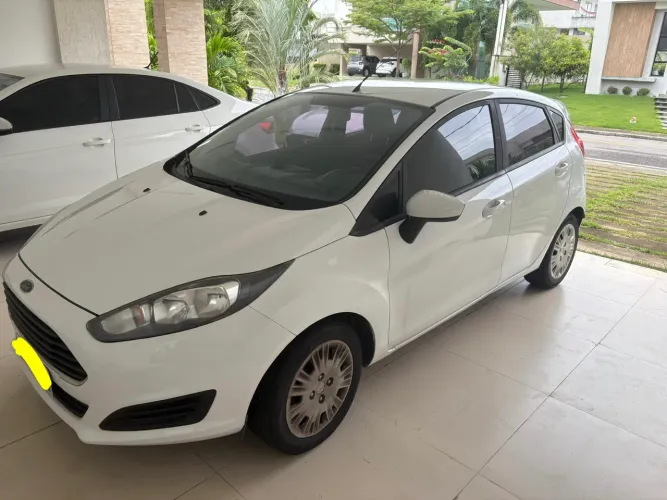 Ford Fiesta 1.5 16V Flex Mec. 5P 2015