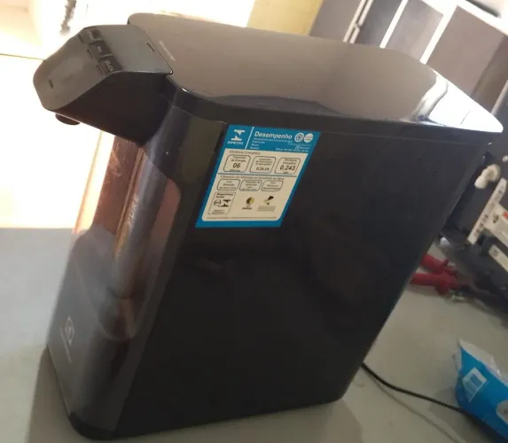 Purificador de água Electrolux 
