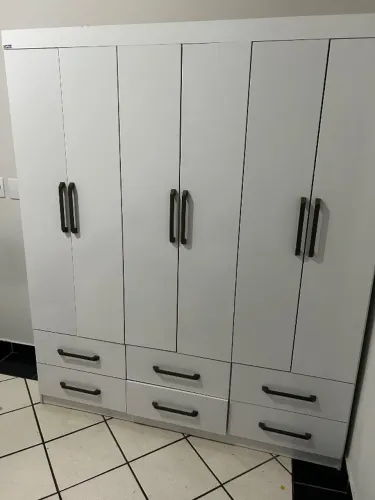 Quarto infantil unissex - cama + quarda roupa + colchão